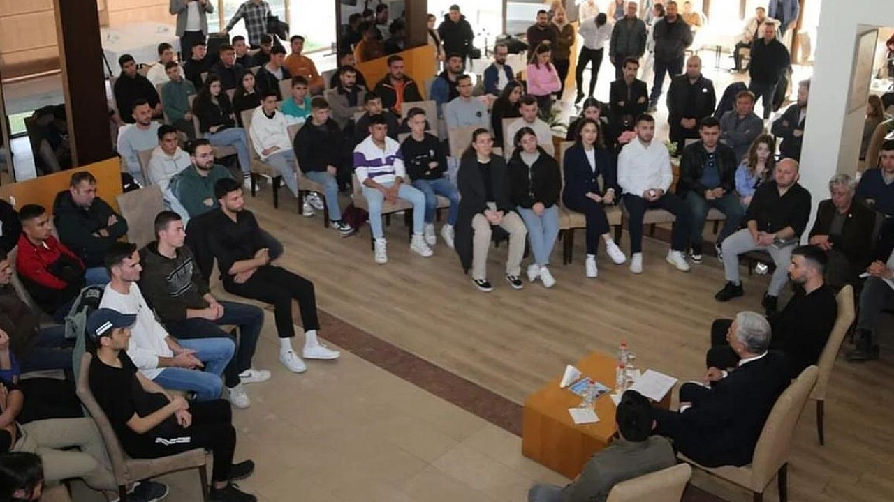 “YKS’YE GİRECEK TÜM ÖĞRENCİLERİMİZE BAŞARILAR DİLİYORUM”