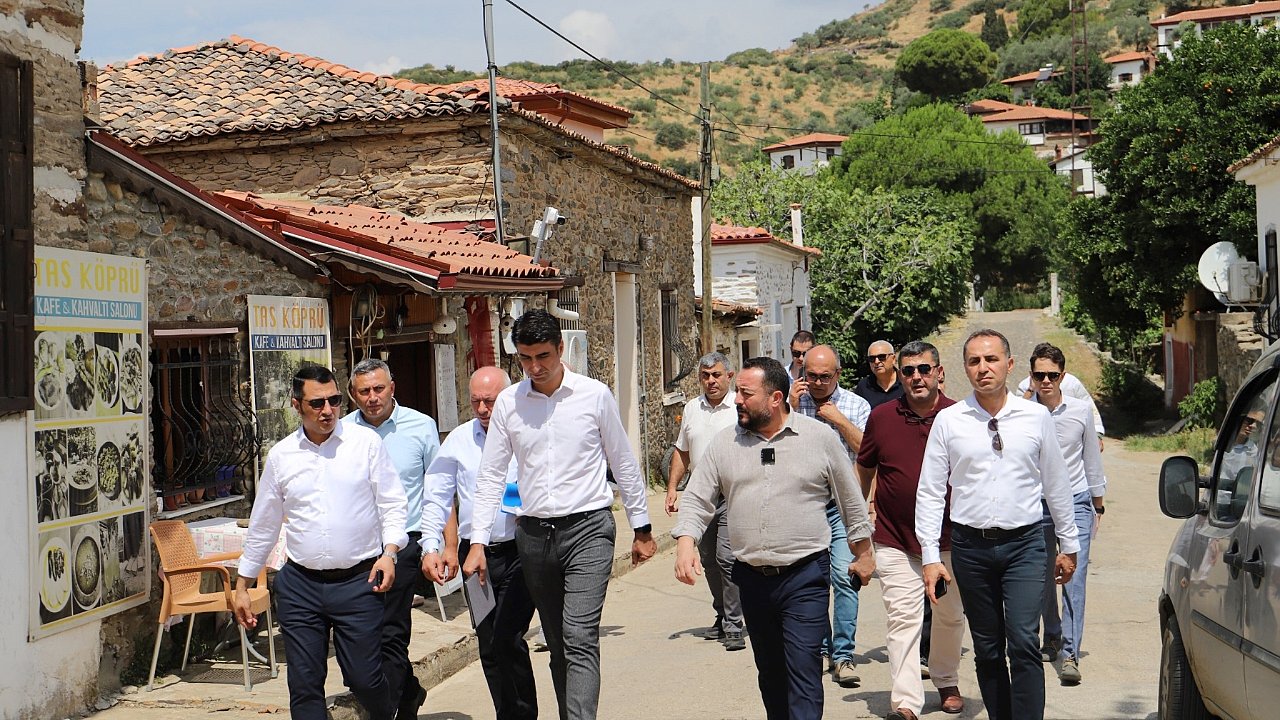 Başkan Turan, İZSU heyetiyle birlikte yatırımları yerinde inceledi