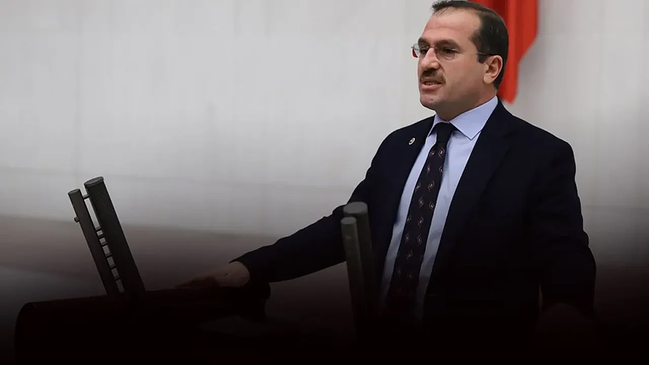 Kurultaya katılan Tugay’a sert tepki