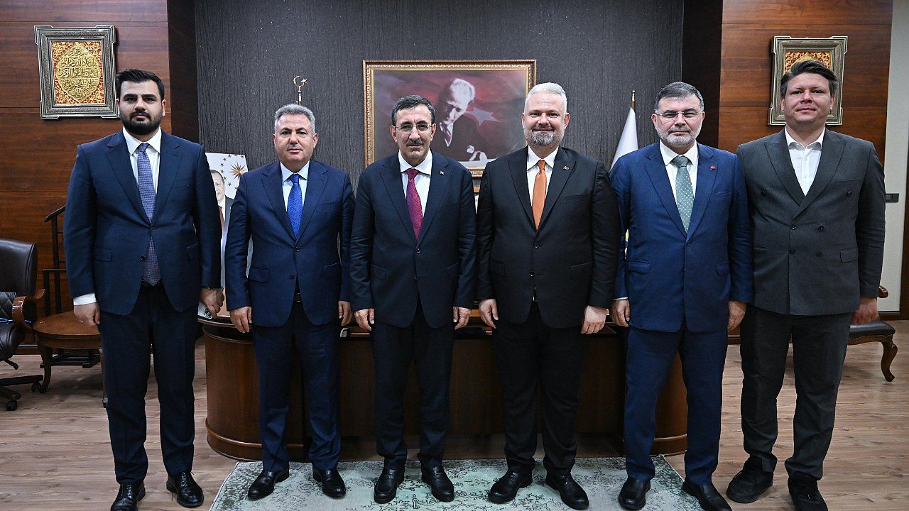 PEHLİVAN, CUMHURBAŞKANI YARDIMCISI CEVDET YILMAZ'I AĞIRLADI