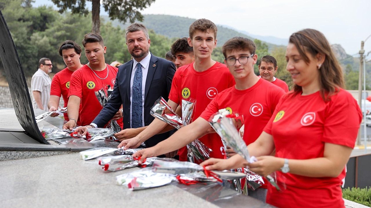 ŞUHUT'TAN BUCA'YA HİÇ SÖNMEYEN ZAFER RUHU