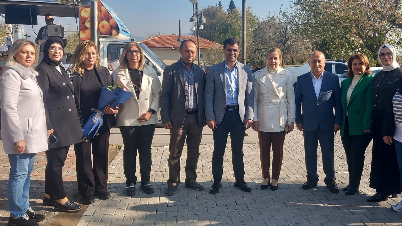 AK PARTİ BAYINDIR KADIN KOLLARI KONGRESİ YAPILDI.
