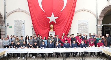 İzmir İl Milli Eğitim Müdürü Dr. Ömer Yahşi, 