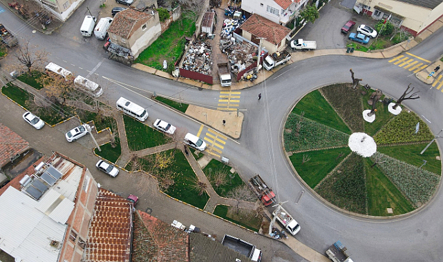 BAYINDIR’DA MUHTEŞEM PEYZAJ ÇALIŞMALARI İLE İLÇEYE YENİ RÜTÜŞLER
