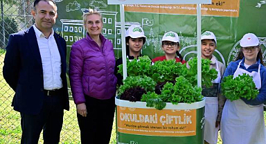 28 İlde Yürütülen 'Okuldaki Çiftlik Projesi' İzmir'de...