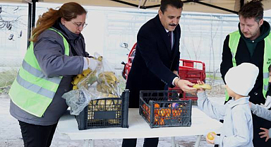 Başkan Kırgöz'den Öğrencilere Taze Meyve İkramı