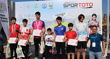 Bostanlıspor Oryantiring U14'de Türkiye Şampiyonu