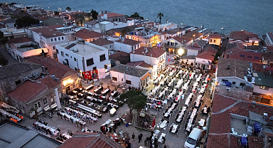 Cunda Adası'ndaki İftara Binler Katıldı
