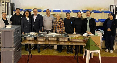 Foça Kaymakanlığı İlk İftarı Bağarası'nda Verdi