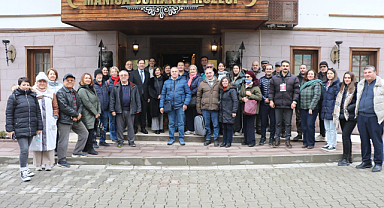 İzmirli Turist Rehberlerini Ağırladı Manisa'da...