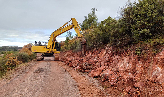 Manisa'nın 17 İlçesinde Yol Çalışmaları Sürüyor