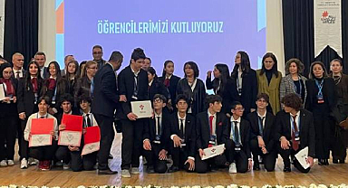 Nedim Uysal Öğrencileri Teknoloji Tasarımında Ege Birincisi