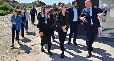 Sokak Hayvanları Komisyonu Gölmarmara'da...