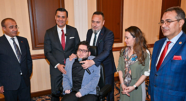 Zeyrek, Manisa Ağrılılar Derneği Üyeleriyle Buluştu