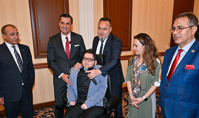 Zeyrek, Manisa Ağrılılar Derneği Üyeleriyle Buluştu
