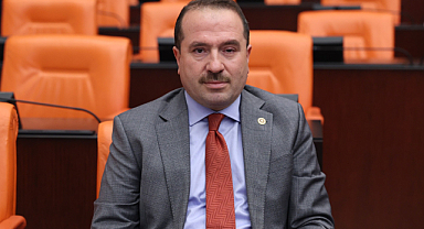 AK Partili Kırkpınar'dan Özgür Özel'e Asgari Ücret Göndermesi