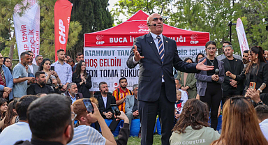 CHP'li Tanal Buca'da Üniversitelilerle Buluştu