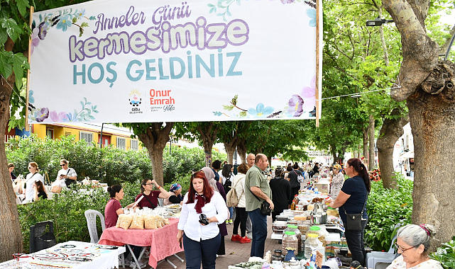 Çiğli'de 'Anneler Günü' Kutlamaları Başladı