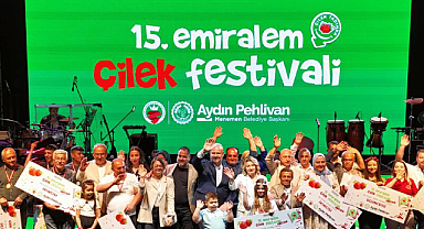 Emiralem Çilek Festivali'ne Rekor Ziyaretçi