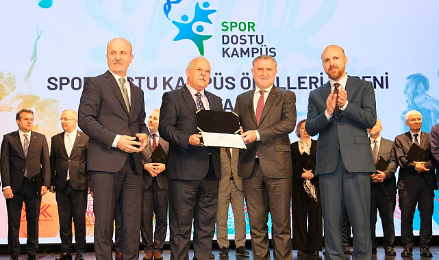İKÇÜ'ye 'Spor Dostu Kampüs' Ödülü