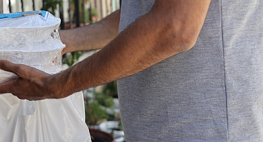 Konak'ta Bayram Dayanışması: Gönüllerden Sofralara