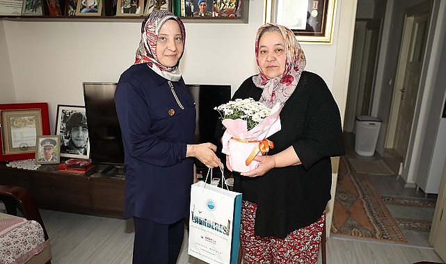 Menderes'te Şehit Anneleri Unutulmadı