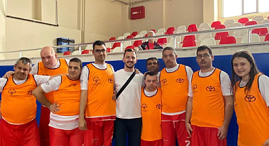 Özel Çocuklar Altın Madalyaları Ayvalık'a Getirdi