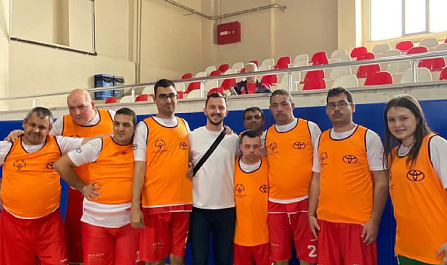 Özel Çocuklar Altın Madalyaları Ayvalık'a Getirdi