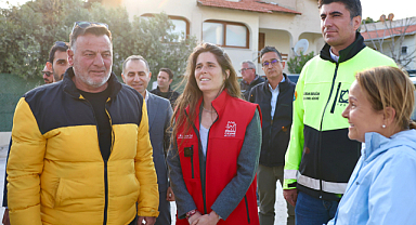 Yaz Sezonu Öncesi Çeşme'de Çalışmalar Sürüyor