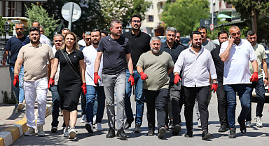 Başkan Görkem Duman Vatandaşlarla Çöp Topladı