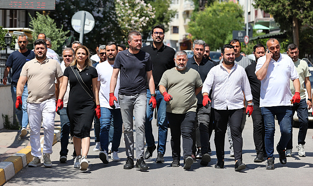 Başkan Görkem Duman Vatandaşlarla Çöp Topladı