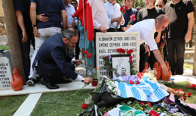 Dr. Mehmet Kasapoğlu'ndan Zeyrek'in Ailesine Taziye