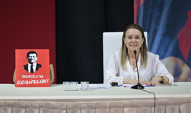 Konak Meclisi'nde 'İmamoğlu'na Özgürlük' Mesajı