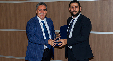 Pınar Enstitüsü'nde Bilimsel Makale Ödülleri