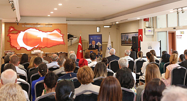 DEÜ 15 Temmuz'da 'Zaferin Adı Türkiye' Dedi
