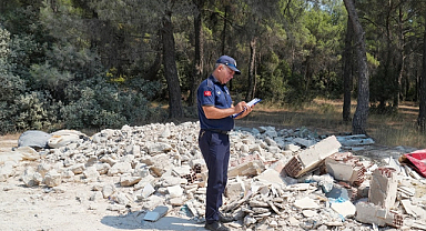 Gaziemir Belediyesi Ekiplerinden Moloz Denetimi
