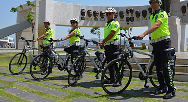 İzmir'de Bisikletli Trafik Polisi Dönemi