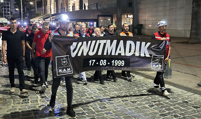 Konak'ta Sessiz Yürüyüş