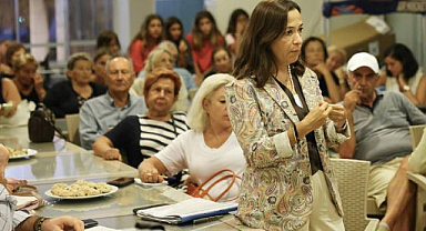 Lâl Denizli, Boyalık Mahallesi'nde Vatandaşlarla Buluştu