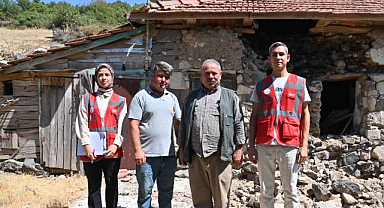 Manisa B.B.'den Sındırgı'daki Deprem Mağdurlarına Yardım Eli