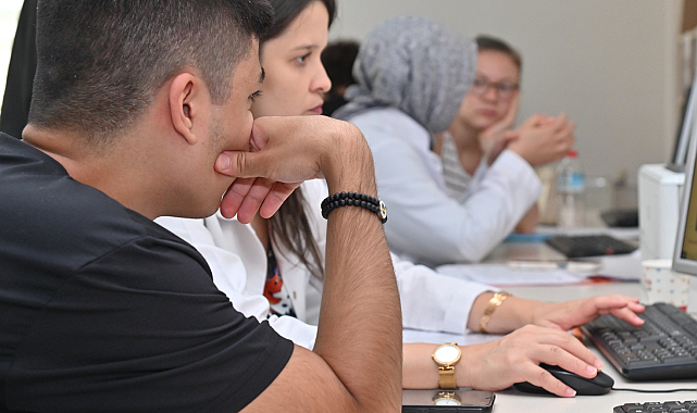 Manisa Büyükşehir'den YKS İçin Ücretsiz Tercih Danışmanlığı