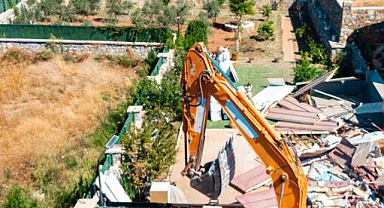 Seferihisar'da İzinsiz Hobi Bahçesine Müdahale