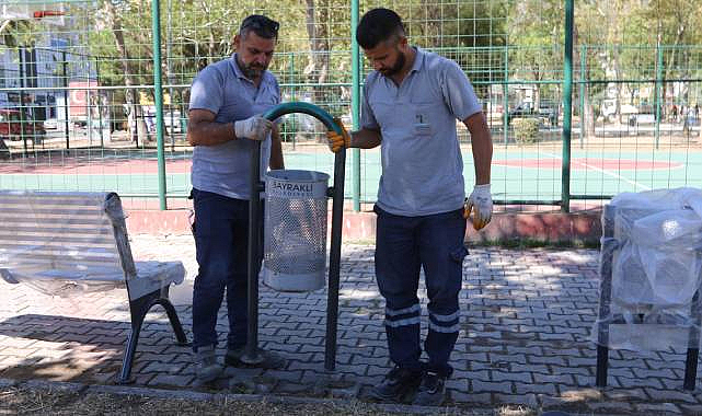 Bayraklı'da Parklar Yenileniyor