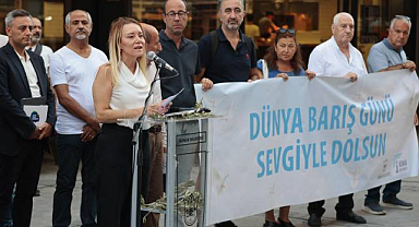 Konak'ta 'Dünya Barış Günü' Basın Açıklaması