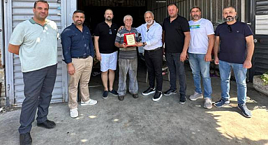 Torbalı Esnaf Odası Başkan Adayı Sökmen'den Esnafa Plaket