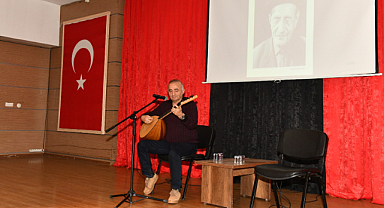 Çiğli'de Aşık Veysel Türkülerle Anıldı