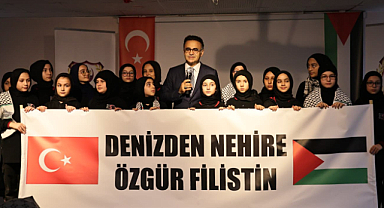 İzmir'de 'Filistin İçin Kalbimiz Bir' Etkinliği