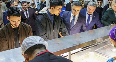 İzmir İl Millî Eğitim Müdürü Dr. Ömer Yahşi'den Ziyaret