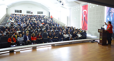 Karabağlar Belediyesi'nde Afet Bilinçlendirme Eğitimi