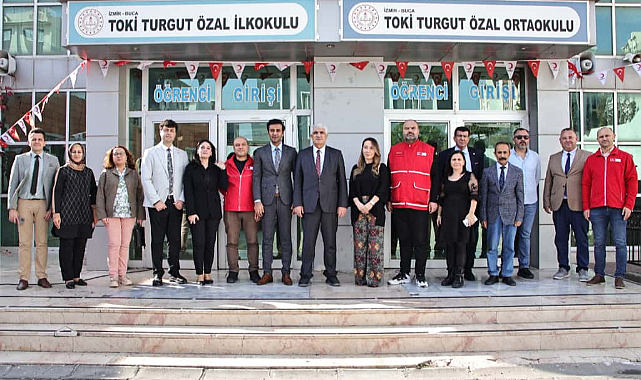 Kızılay'dan Buca'daki 10 Okulda Eş Zamanlı Kan Bağışı Kampanyası